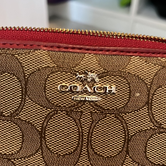 COACH purse and matching wallet. Classic. - Picture 8 of 11